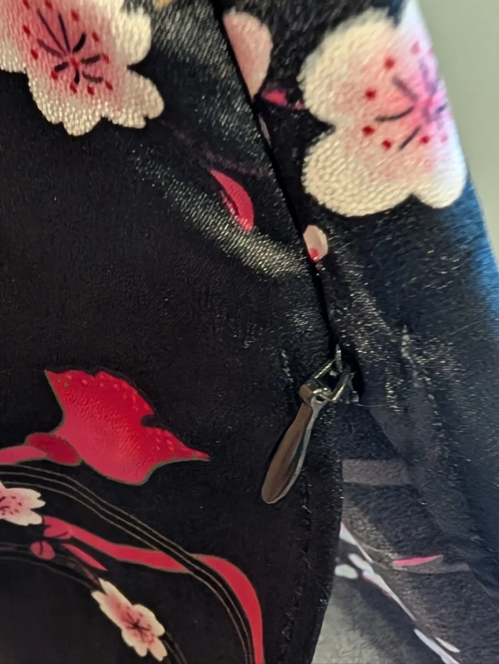 Sleeveless Black Floral Satin Mandarin Tunic with Pink Trim - Picture 3 of 5